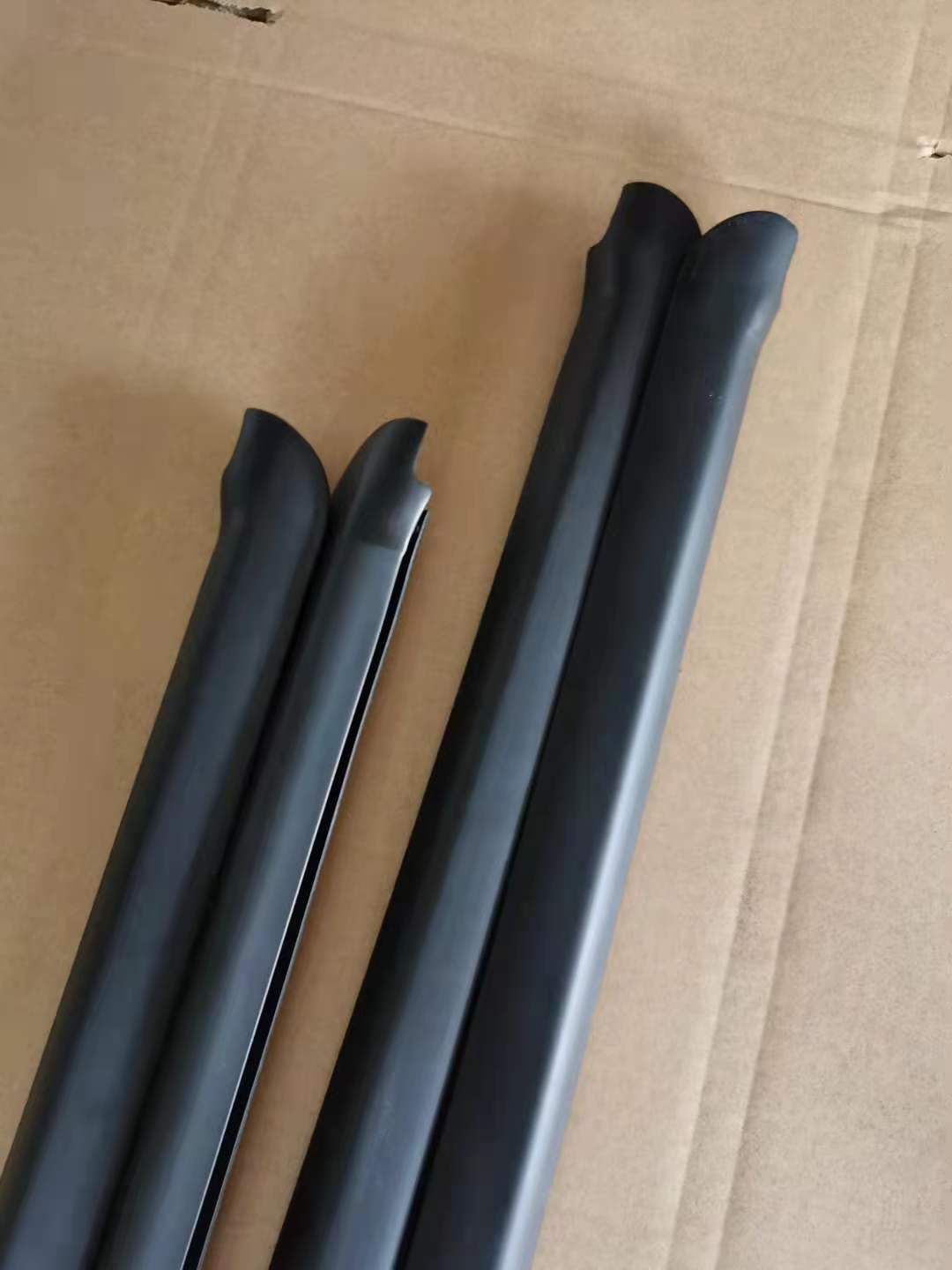 Suitable for the Great Wall Fengjun 356 pickup truck door window glass outer lining water cut outer water sealing strip